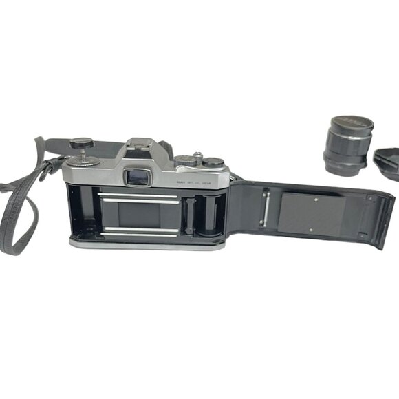 Asahi PENTAX SP Spotmatic Camera + Super Takumar 55mm f1.8 Lens From JAPAN - Picture 11 of 16